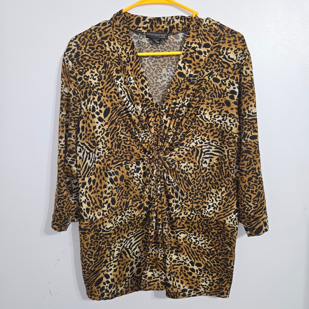 B#14 Moonlight Bay Woman Animal Print Blouse Top Twist Front Womens 14W/16W‎